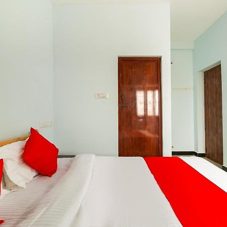 Oyo 71549 Shri Sai Apartments Mettuppālaiyam Exteriér fotografie