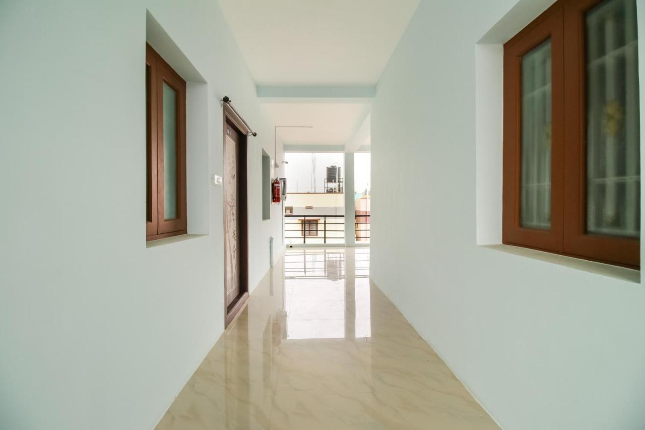 Oyo 71549 Shri Sai Apartments Mettuppālaiyam Exteriér fotografie