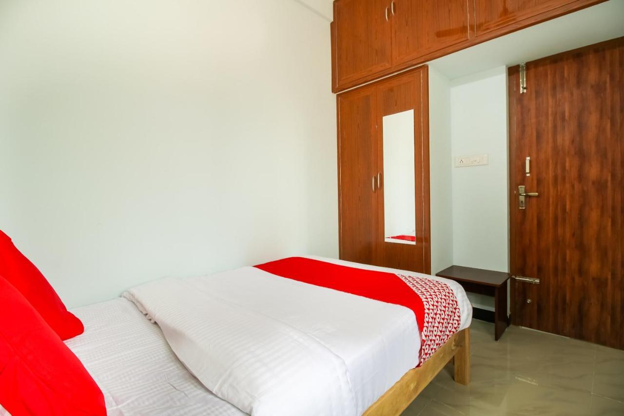 Oyo 71549 Shri Sai Apartments Mettuppālaiyam Exteriér fotografie