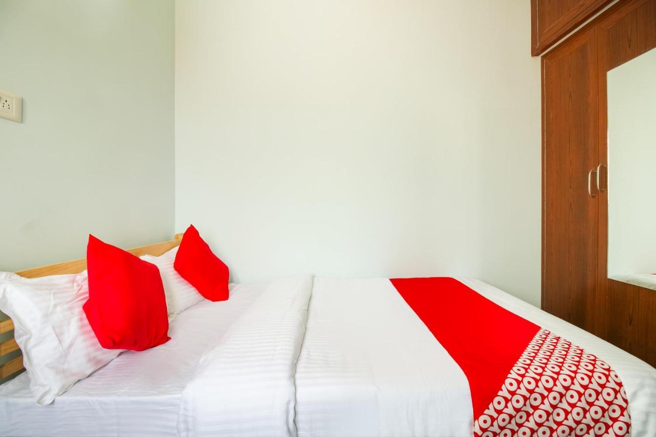 Oyo 71549 Shri Sai Apartments Mettuppālaiyam Exteriér fotografie